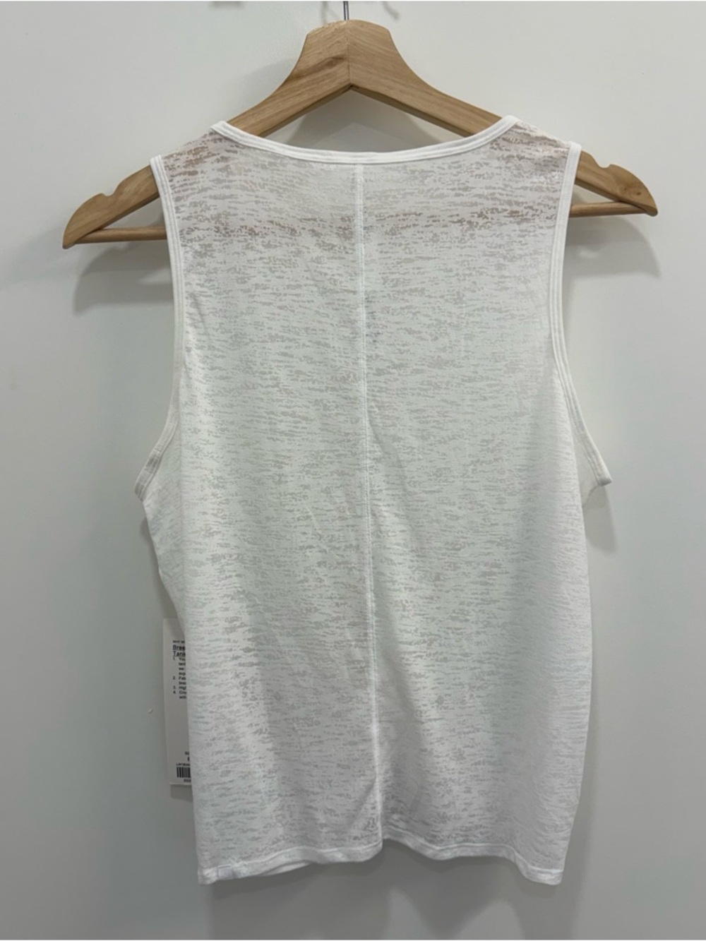 Lululemon Breeze Through Twist Tank in White Twist-Front Sleeveless Top size 6 - Picture 7 of 7